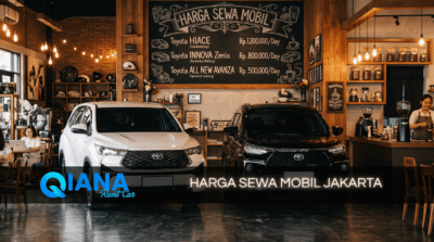 Harga sewa mobil Jakarta terpampang di papan menu cafe vintage, dengan Toyota Innova Zenix putih dan Avanza hitam di dalam garasi – Qiana Rent Car